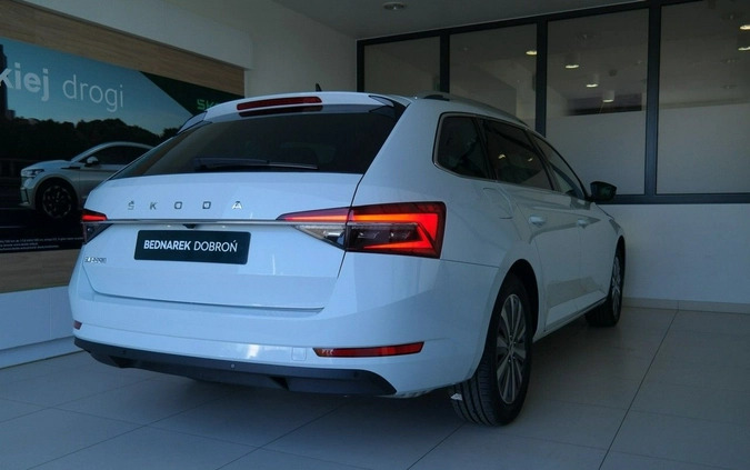 Skoda Superb cena 169900 przebieg: 5, rok produkcji 2024 z Opalenica małe 436